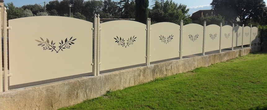 Clôture avec un motif personnalisé découpé au laser Décor clôture Metal