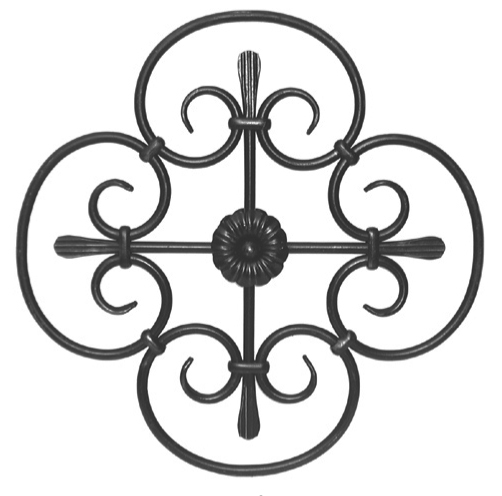 Rosette en fer forgé à souder. Hauteur de 565mm et largeur de 565mm. Section en rond lisse de Ø14mm. Motif composé de 4 volutes en forme de C. Les extrémités des volutes sont aplatis. La fleur centrale est présente des deux côtés.