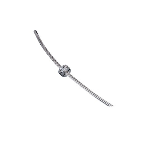 Anneau de blocage pour des câbles de diamètre 6mm. Diamètre 20mm Longueur 10mm taraudé en M4 pour deux vis. En inox 316, permet un usage aussi en ingérer qu'en extérieur. Conçu pour fixer et sécuriser vos câbles en acier inoxydable, il peut être placé de part et d'autre d'un poteau afin d'empêcher le câble de fléchir si ce dernier subit trop d'efforts.