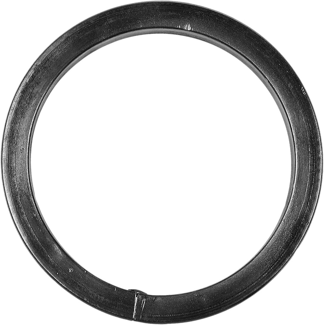 Cercle d’un diamètre extérieur de 110mm. Fer Forgé en section tubulaire carré de 12,7mm martelé.