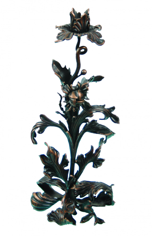 Décoration composé de fleurs et de feuilles. Hauteur de 330mm et largeur de 180mm. Finition patiné et cuivré.