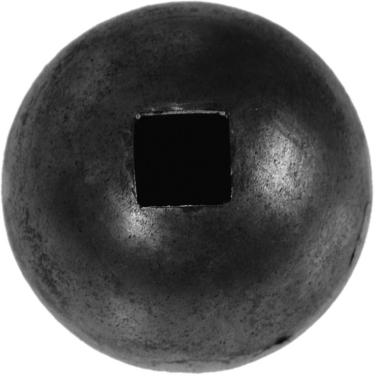 Boule creuse d’un diamètre de 50mm percée d’un côté pour des barres de 14mm de section.