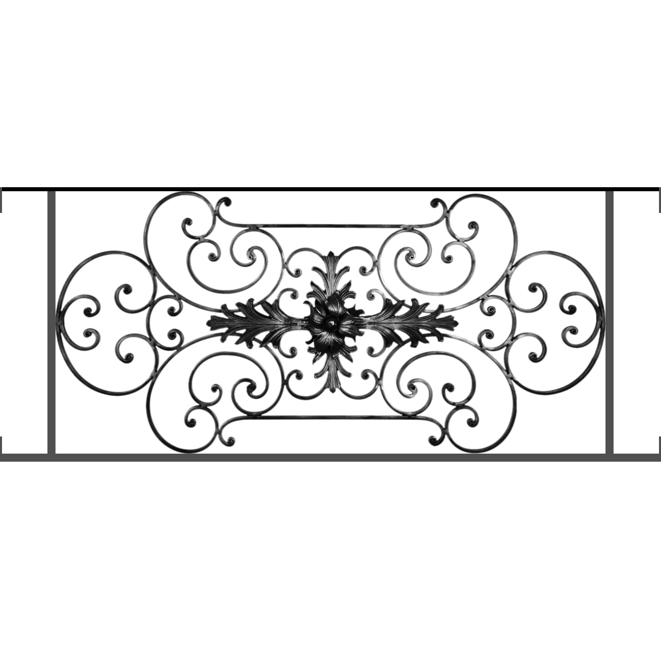 Appui de fenêtre type AF012 à visser dans votre tableau de fenêtre. Longueur finie de 1310mm et Hauteur finie de 544mm. Convient pour les tableaux de fenêtre de 1310mm. Main courante laminée de 1310mm de long en fer forgé sur le dessus. Motif au centre de 1090mm de long par 520mm de haut. Le reste de la structure est en tube acier carré de 16mm de section.
