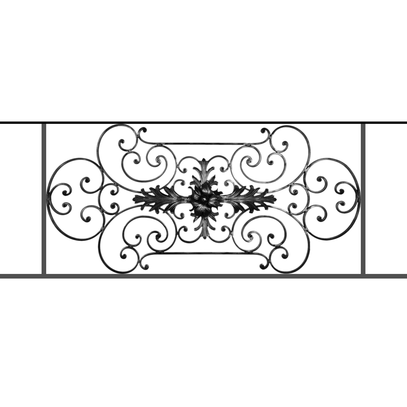 Appui de fenêtre type AF012 à sceller dans votre tableau de fenêtre. Longueur finie de 1410mm et Hauteur finie de 544mm. Convient pour les tableaux de fenêtre de 1310mm. 50mm de scellement sont prévue de chaque côté. Main courante laminée de 1310mm de long en fer forgé sur le dessus. Motif au centre de 1090mm de long par 520mm de haut. Le reste de la structure est en tube acier carré de 16mm de section.