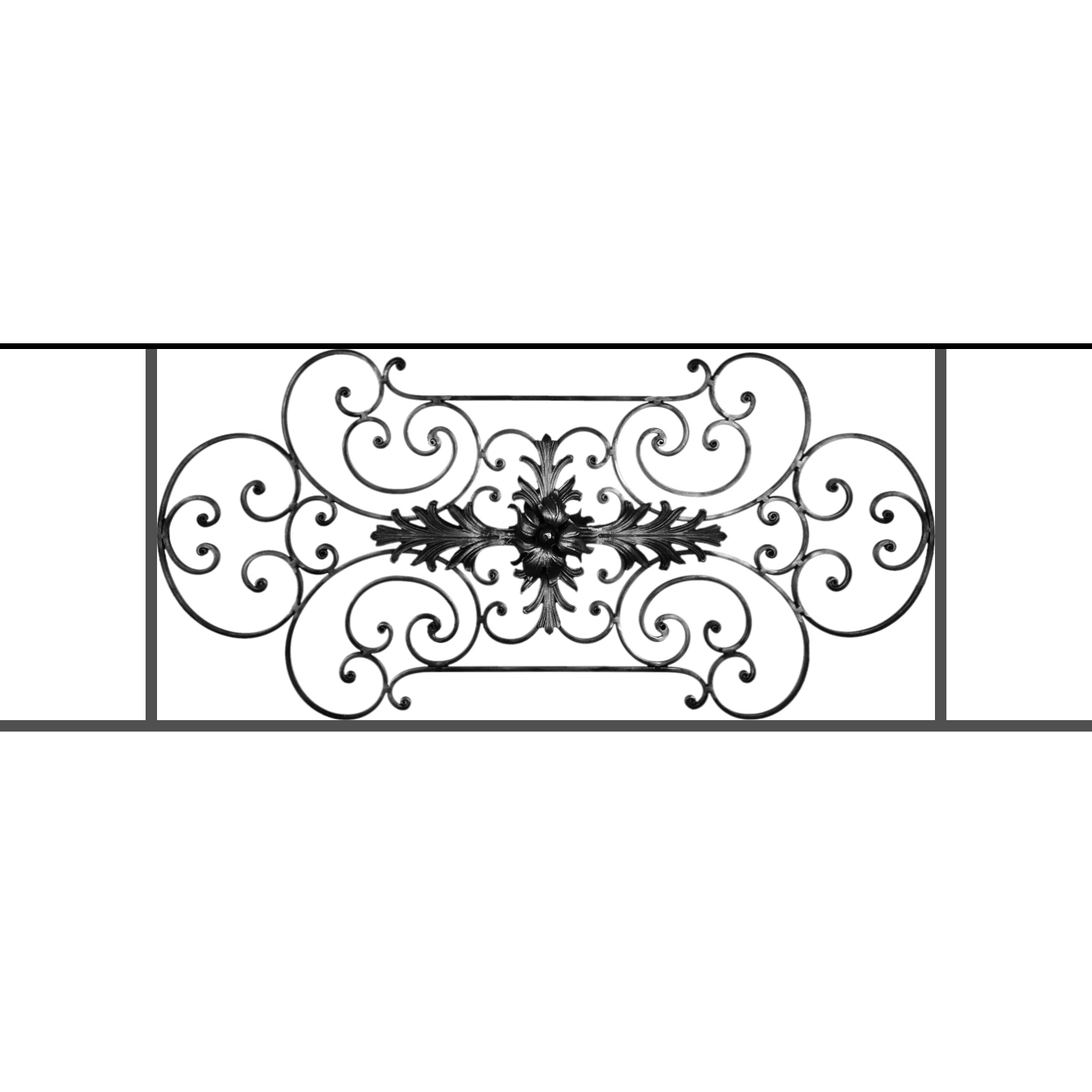 Appui de fenêtre type AF012 à sceller dans votre tableau de fenêtre. Longueur finie de 1530mm et Hauteur finie de 544mm. Convient pour les tableaux de fenêtre de 1430mm. 50mm de scellement sont prévue de chaque côté. Main courante laminée de 1430mm de long en fer forgé sur le dessus. Motif au centre de 1090mm de long par 520mm de haut. Le reste de la structure est en tube acier carré de 16mm de section.
