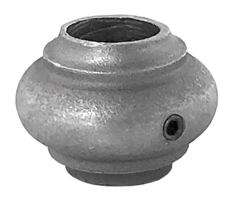 Garniture fine de barreaux lisse, en fonte. Compatible avec des barreaux de diamètre 14mm. Hauteur 20mm largeur 32mm. Cette bague sobre ornera vos barreaux de grilles de défense, portails, escaliers par exemple. Fixation par vis car taraudage M5 (vis fournie). Fourni brut, à peindre ou à vernir avec un produit adapté pour la protection contre la corrosion.