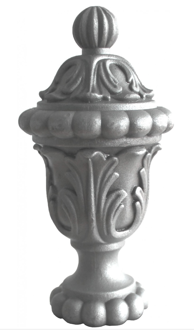 Ce départ de rampe en fonte est destiné à la réalisation ou à la rénovation de rampes d'escalier, garde-corps, balustrades et ouvrages de ferronnerie. Son design classique et ses reliefs décoratifs apportent une finition élégante à tous vos projets, qu'ils soient traditionnels ou contemporains. Fabriqué en fonte, il offre une excellente résistance mécanique et une grande durabilité. Sa fixation s'effectue par taraudage M10 situé sous l'embase, permettant un montage simple sur une tige filetée ou une vis M10 (visserie non fournie). Cette pièce est livrée en fonte brute, prête à être peinte après application d'un primaire anticorrosion adapté. Important : ce produit est inapte à la galvanisation à chaud. Caractéristiques techniques. Matière: Fonte. Hauteur: 135 mm. Diamètre: 70 mm. Diamètre de l'embase: 45 mm. Fixation: Taraudage M10 (visserie non fournie). Finition : Fonte brute Galvanisation : Inapte à la galvanisation à chaud Utilisation : Rampe d'escalier, garde-corps, balustrade, portail, clôture, ferronnerie décorative. Pose: Intérieur ou extérieur avec protection anticorrosion adaptée.