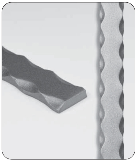 Départ ou arrivée de main courante pleine martelée forme en col de cygne et extrémité effilée, en fer forgé. Hauteur 650mm Longueur 250mm largeur 40mm et épaisseur 8mm. Element de finition idéal pour votre rampe d'escalier ou votre garde corps, par exemple, avec une utilisation aussi bien en intérieur qu'en extérieur. Fixation pour soudure. Fournie brut, à peindre ou à vernir avec un produit adapté contre la corrosion. Compatible avec la main courante de référence 12005.