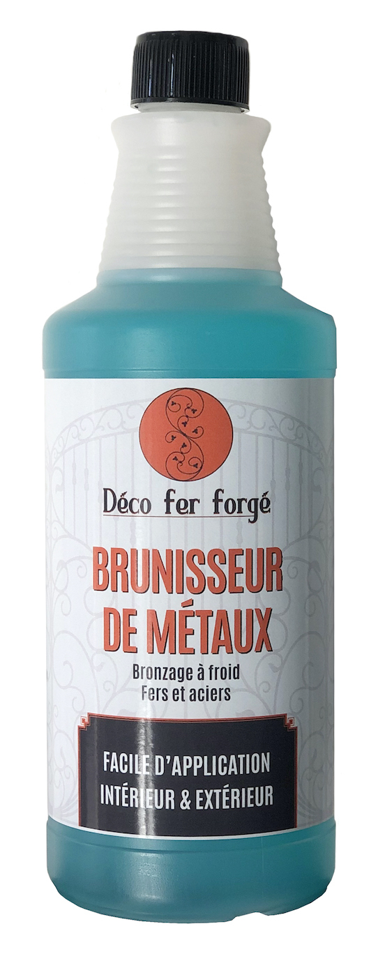 Patine les métaux ferreux, pour un usage en intérieur ou extérieur. À utiliser pur, non distillé. À appliquer au tampon abrasif ou au chiffon. Conditionnement d'un litre. À appliquer sur vos supports propres et secs. Précautions d'emploi à respecter.