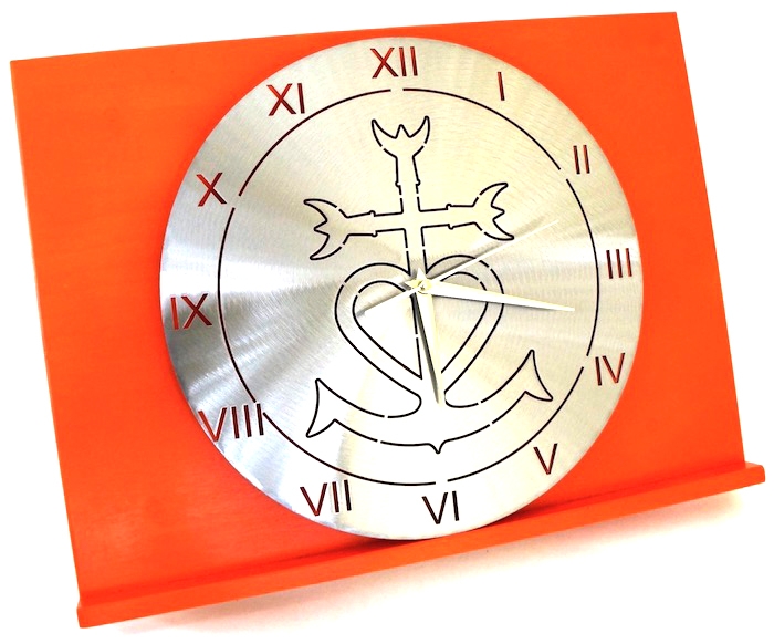 Pendule Modèle croix de camargue. Mécanisme fournit pour accrochage mural
