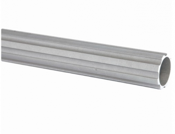 Tube Fût alu cannelé pour colonne, en aluminium. Hauteur 3000mm Diamètre extérieur Ø80mm épaisseur 8mm. Ce tube recoupable, permet la réalisation d'une colonne à dimension sur mesure, pour réaliser un support vertical robuste. Fixation par platines (vendues séparément, référence 06330). Sera agrémenté de décors pour sublimer votre décoration. Convient pour une utilisation en intérieur ou en extérieur. Existe en longueur 2500mm (référence 06310) et en diamètre 100mm (référence 063104).