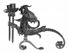 Bougeoir composé d'un dragon pour deux bougies. Hauteur de 415mm et longueur de 600mm. Pour des bougies  de 35mm de diamètre maximum.