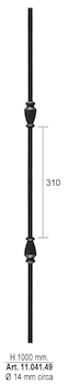 Barreau à souder en fer forgé. Section ronde de ø14mm de diamètre et 1000mm de hauteur. Vide entre les deux motifs de 310mm. En acier lisse. Composé de deux motifs. Ce barreau est la version deux motifs du barreau 1104148.