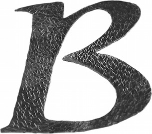 Lettre B d'hauteur 150mm. Tous les caractères de l'alphabet sont en fer forgé. Épaisseur de 3mm.