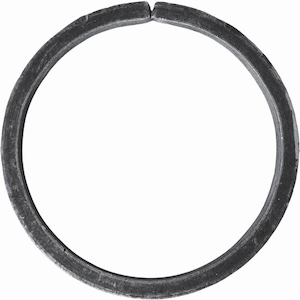 Cercle en fer forgé d\'un diamètre de 100mm.