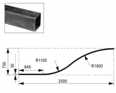 Profilé tubulaire de 50X50X2 en demi chapeau de gendarme de 2500mm de long et 700mm de haut.