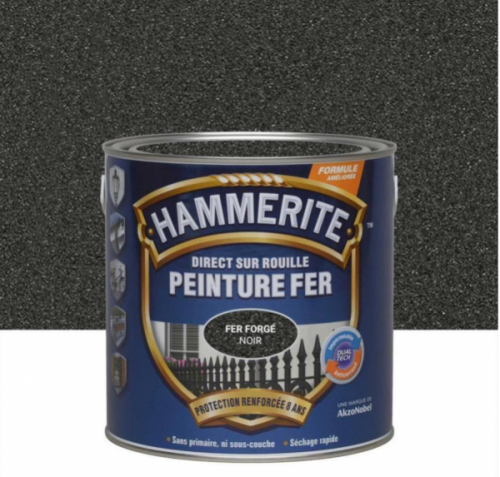 Peinture fer extérieur HAMMERITE Direct Sur Rouille Noir aspect fer forgé s'applique directement sur rouille, sans sous couche. Elle offre un bel aspect fer forgé à vos métaux ferreux.Sa formule solvantée vous offre un excellent pouvoir couvrant, et un parfait tendu. Embellissez vos supports ferreux extérieurs grâce à cette formule qui résiste aux chocs et aux intempéries.Tout vos supports extérieurs seront protégés contre la rouille, vous garantissant un métal et une couleur Noir plus durable dans le temps. Cette peinture fer extérieur est idéale pour protéger vos portails, grilles, balcons, mobiliers de jardin et ferronneries. Conseils d'application : Bien mélanger avant application. Appliquer avec une brosse et/ou un rouleau et à une température comprise entre 5°C et 35°C.