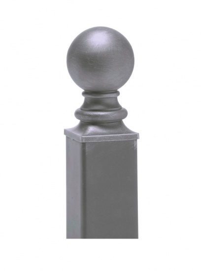 Boule de potelé sur socle carré, en acier moulé. Hauteur 117mm Diamètre Ø70mm et largeur de la base carré 62mm. Finition pour poteaux, en tube carré de 60x60mm. Fixation par soudure, produit non galvanisante. Livré brut, prêt à peindre ou à vernis, galvanisable, convient pour une utilisation en intérieur ou en extérieur. Objet décoratif qui rendra unique votre fabrication. Existe en différentes dimensions.