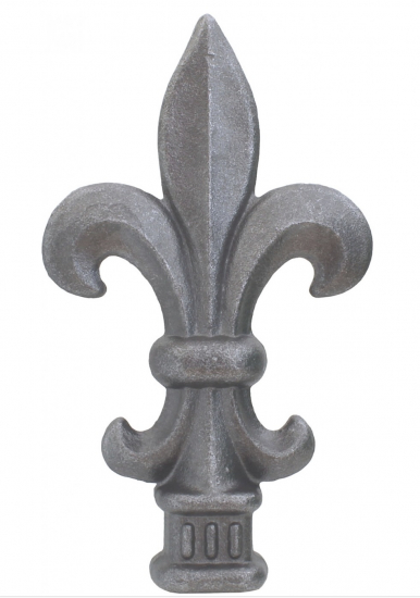 Pointe de lance style fleur de lys médiévale, en fer forgé. Hauteur 160mm largeur 92mm avec une base carré de largeur 32mm. Elément décoratif idéal pour votre portail ou clôture, par exemple. Fixation par soudure. Fournie brut, à peindre ou à vernir avec un produit adapté qui protège contre la corrosion, produit galvanisable.