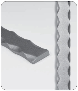 Départ ou arrivée de main courante pleine martelée forme en col de cygne et extrémité effilée, en fer forgé. Hauteur 650mm Longueur 250mm largeur 40mm et épaisseur 8mm. Element de finition idéal pour votre rampe d'escalier ou votre garde corps, par exemple, avec une utilisation aussi bien en intérieur qu'en extérieur. Fixation pour soudure. Fournie brut, à peindre ou à vernir avec un produit adapté contre la corrosion. Compatible avec la main courante de référence 12005.